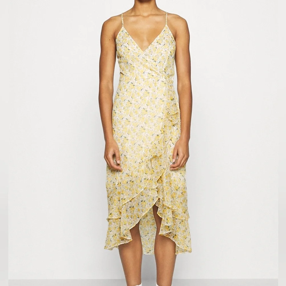 Abercrombie & Fitch | Dresses | Abercrombie Fitch Yellow Floral Midi Dress Cottagecore Halter Tie Ruffle Hem | Poshmark Abercrombie & Fitch | Dresses | Abercrombie Fitch Yellow Floral Midi Dress Cottagecore Halter Tie Ruffle Hem | Poshmark